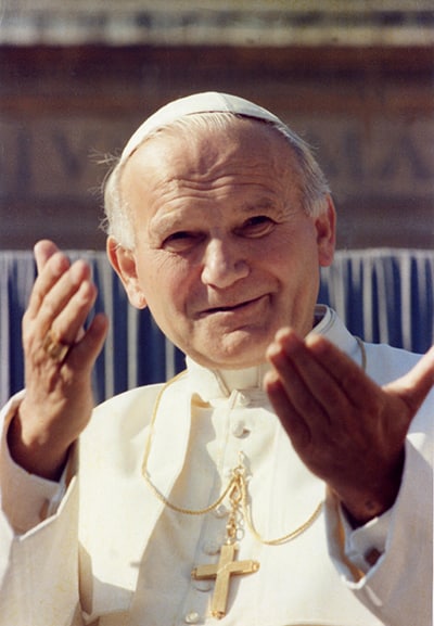 St JPII quoting Gaudium et Spes: Man cannot fully find himself except  through a sincere gift of himself